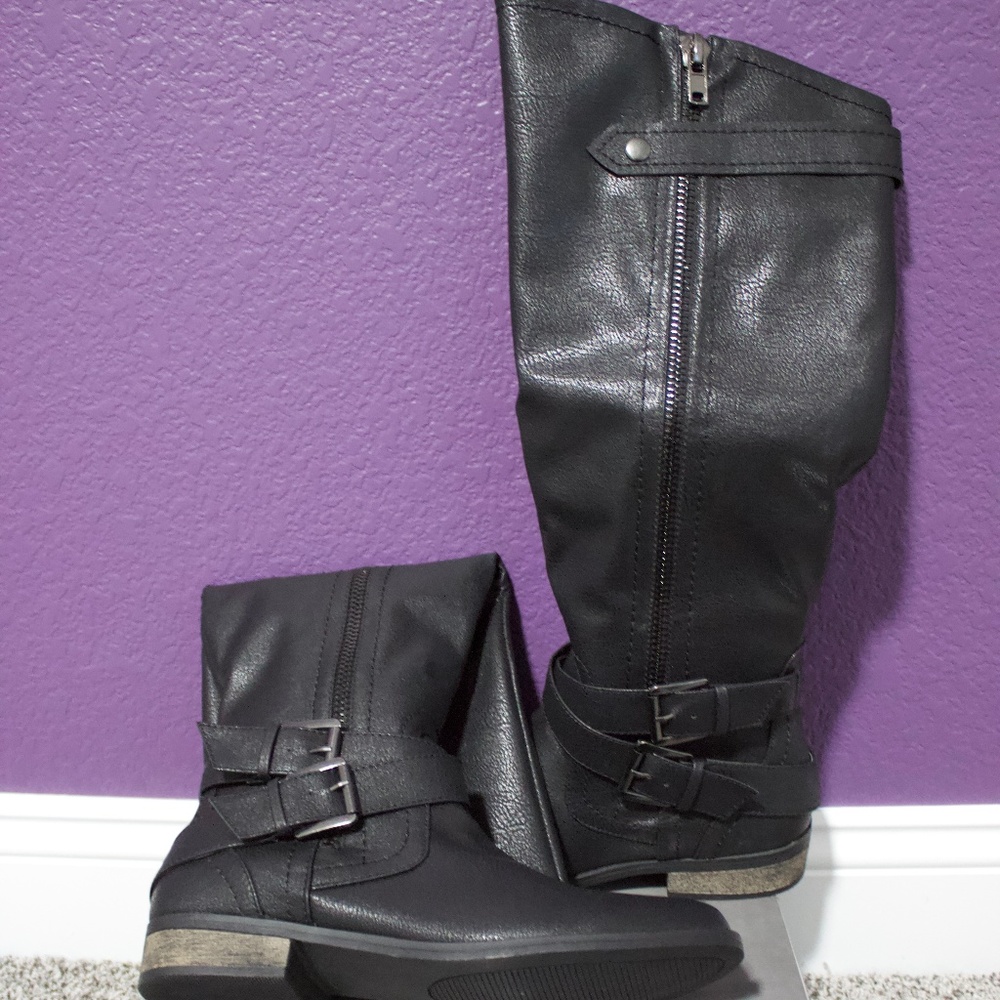 London Fog Black Hilary Zipper Boots